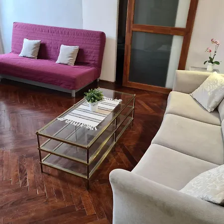 Apartman Feeling In The Heart Of *